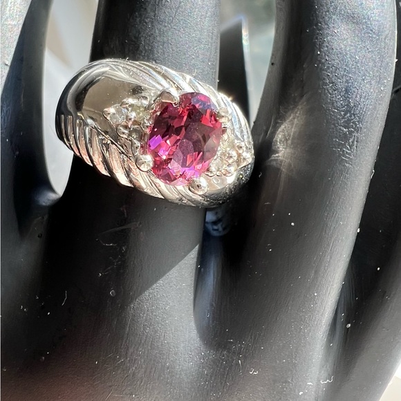 Oval light pink tourmaline with 6 round cut diamond 10k white gold ring . - Picture 4 of 8